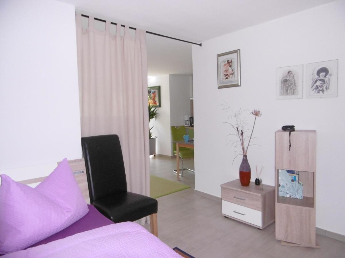 Ferienwohnungen Moritz Riechheim Екстер'єр фото